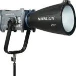 NANLUX EVOKE 600C LED FULLCOLOR SPOT LIGHT WITH TROLLEY CASE