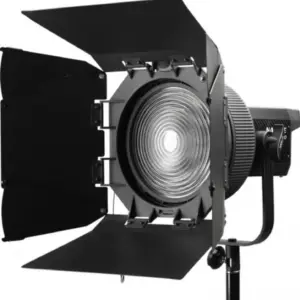 FL20 Lente Fresnel con alette attacco Bowens